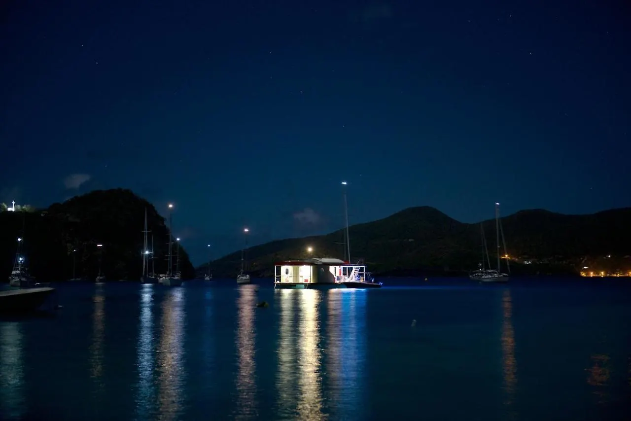 船屋 Aqualodge Guadeloupe 圣弗朗索瓦